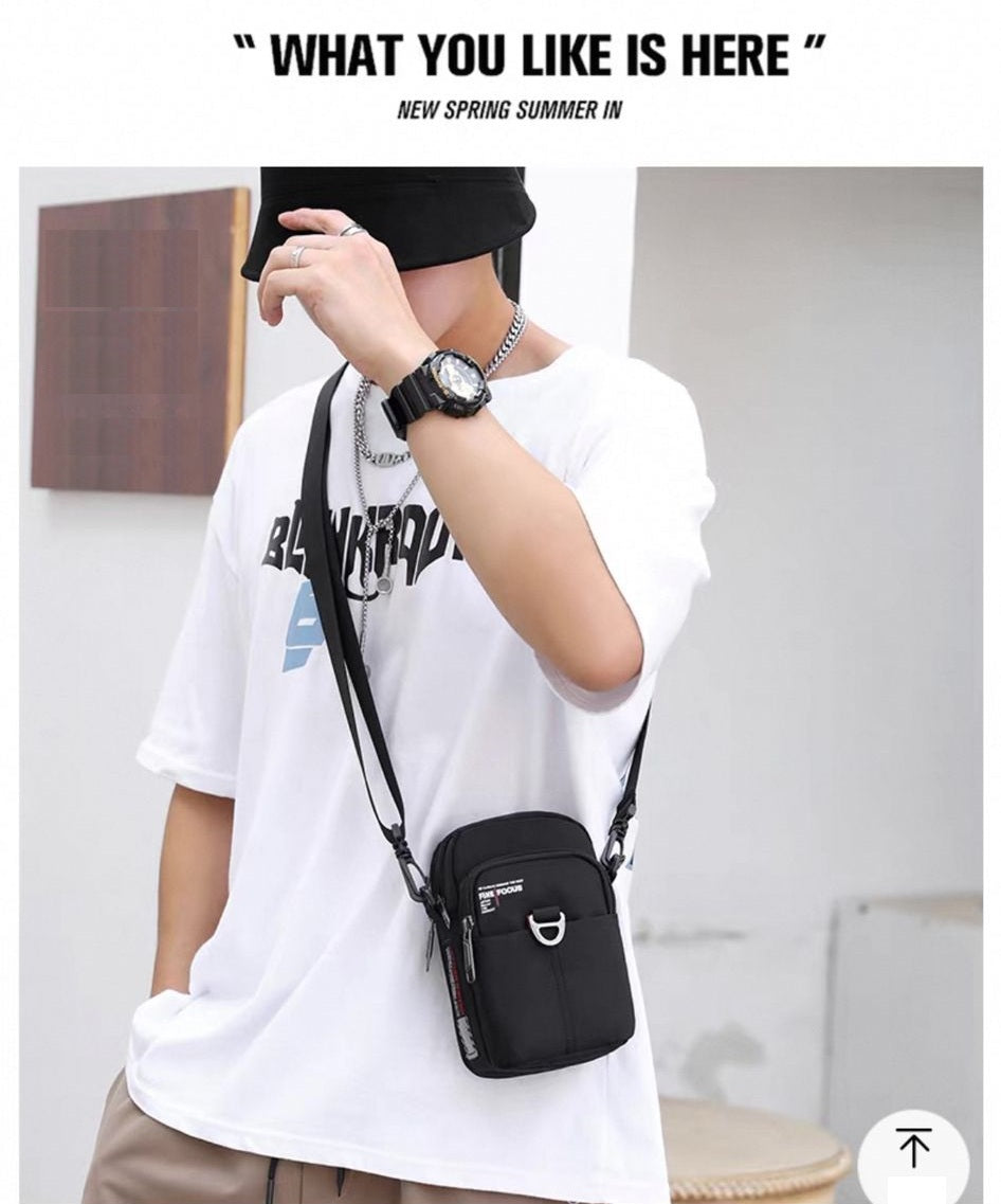 65330 Elevate Your Style with Our Chic Crossbody Bag – Perfectly Proportioned for Everyday Elegance!