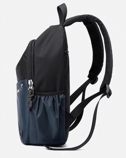 8355 π Stylish and practical backpack β your perfect companion for daily life!