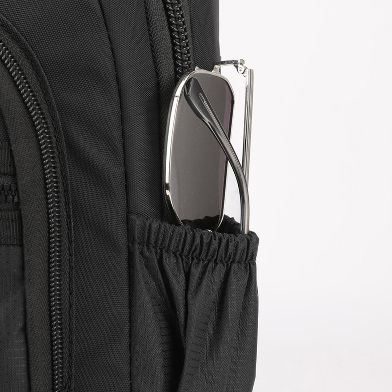 83027 ✨ Pro Back Pack Sling – The SMART Way to Carry Your 9.7" iPad & Essentials (31×22×10cm)