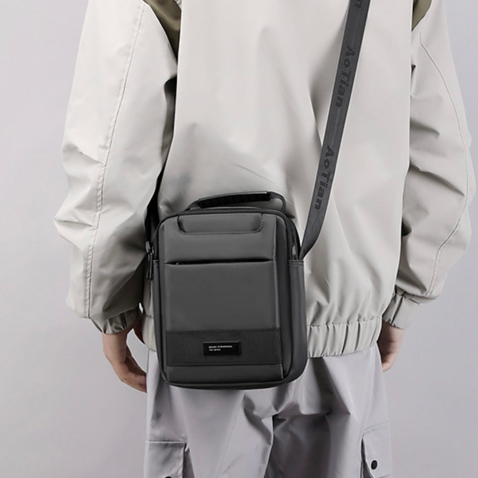 0923 🎒 The PERFECT Everyday Crossbody Bag – Stylish, Spacious & Super Functional! (26×21×10cm)