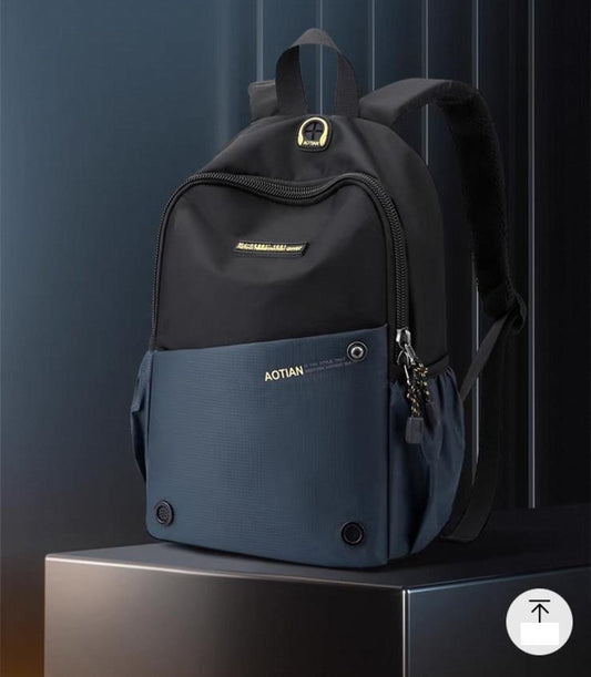 8355 🎒 Stylish and practical backpack – your perfect companion for daily life!